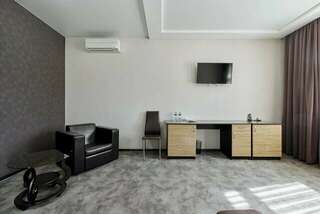 Гостиница Грин Парк Новозыбков Джуниор Сюит Бизнес-5